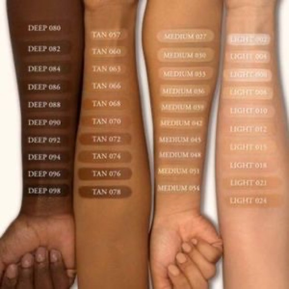 Kat Von D. 1OZ TRUE PORTRAIT LIQUID TO POWDER FOUNDATION TAN&DEEP SHADES - Picture 2 of 2